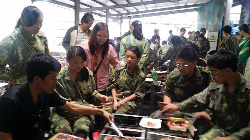 103學年度華山國中學生參加隔宿露營
